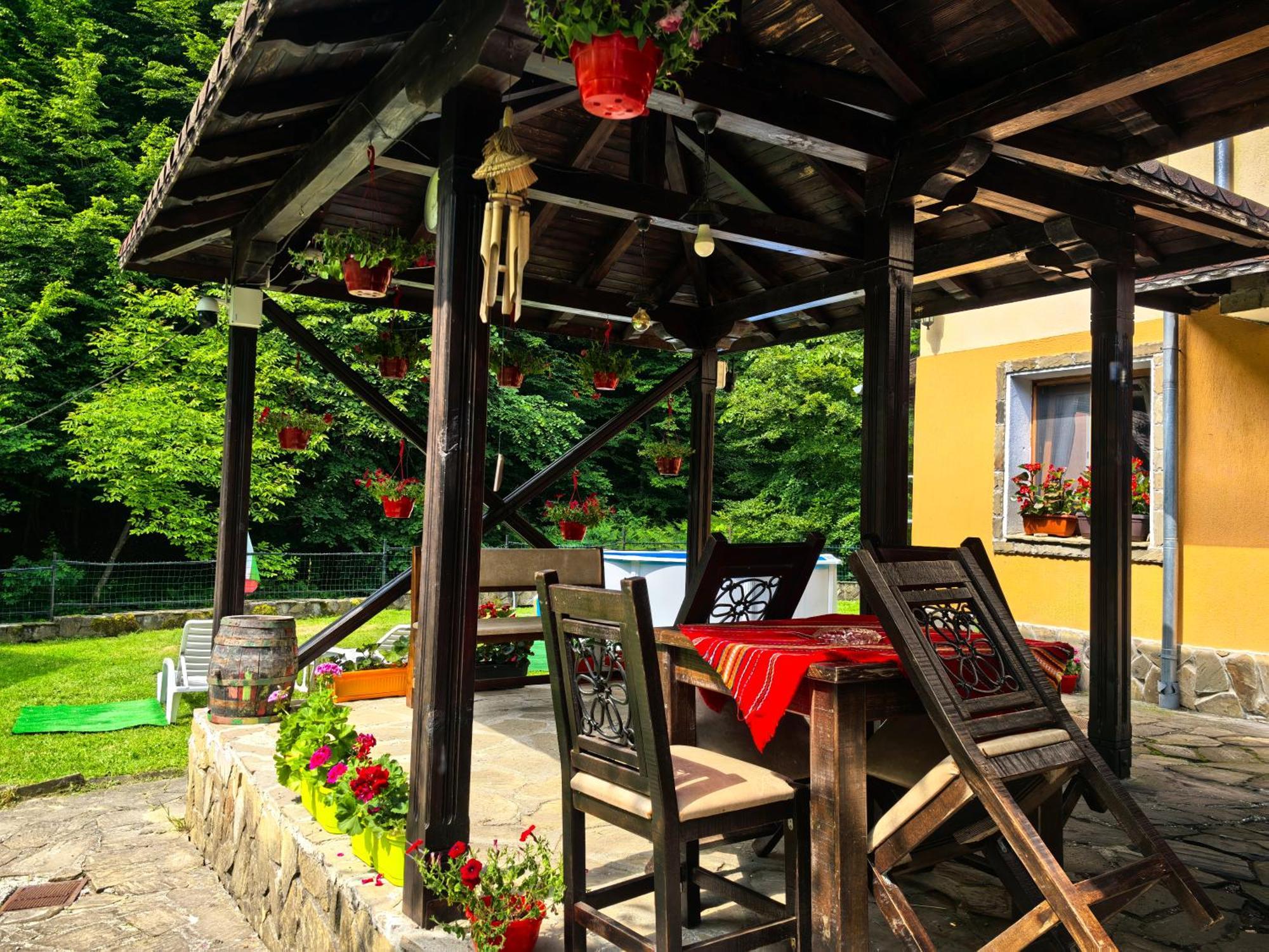 Hotel Къща Цвети-1 Трявна Bangeytsi Exterior foto